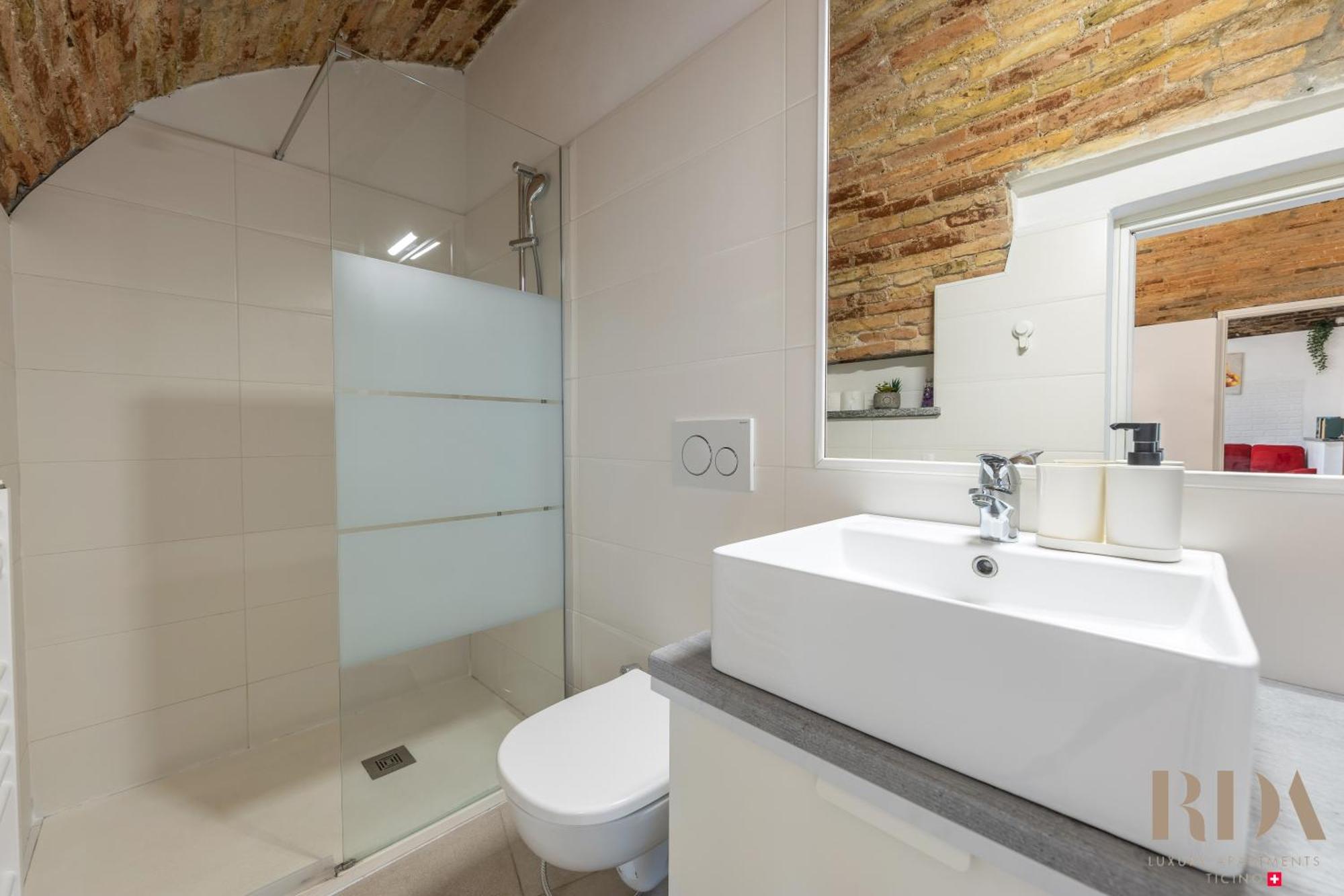 Il Rustico Rda Luxury Apartments Lago Parking メンドリシオ エクステリア 写真