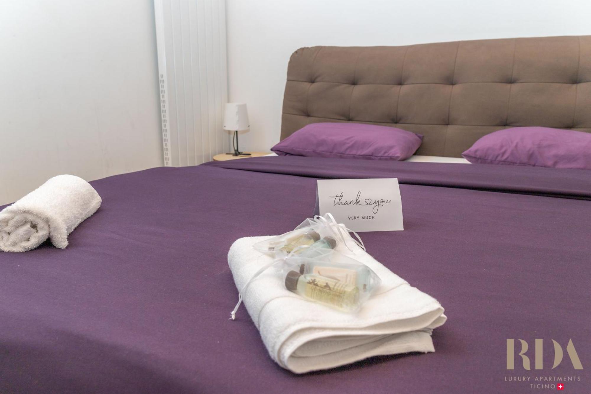 Il Rustico Rda Luxury Apartments Lago Parking メンドリシオ エクステリア 写真