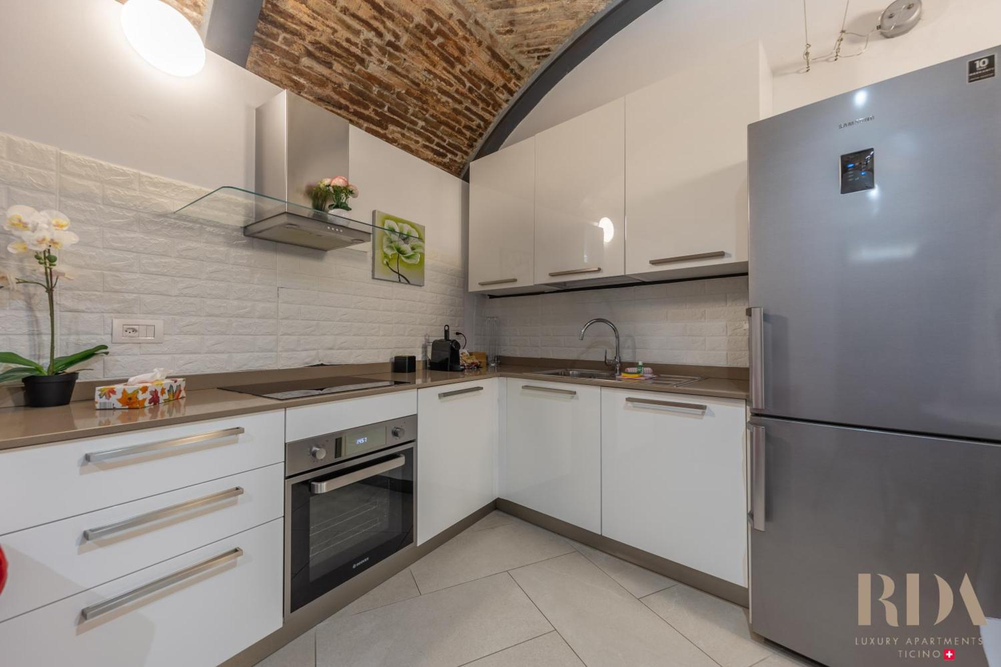 Il Rustico Rda Luxury Apartments Lago Parking メンドリシオ エクステリア 写真