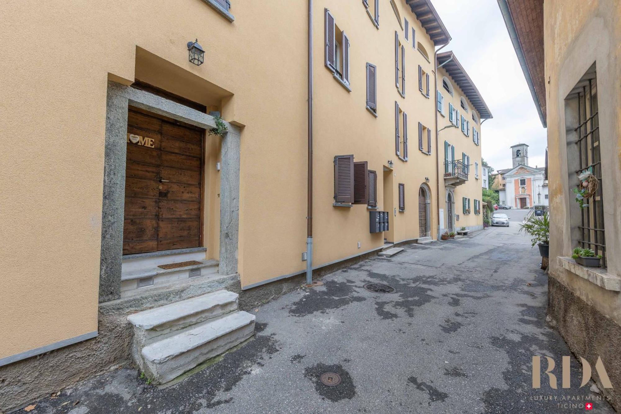 Il Rustico Rda Luxury Apartments Lago Parking メンドリシオ エクステリア 写真
